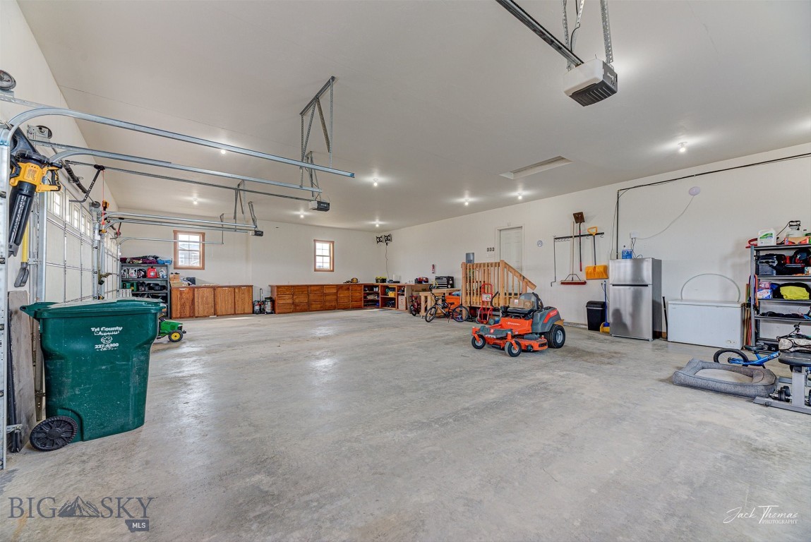 Helena, Montana 59635, United States, 6 Bedrooms Bedrooms, ,4 BathroomsBathrooms,Residential,Active,133808