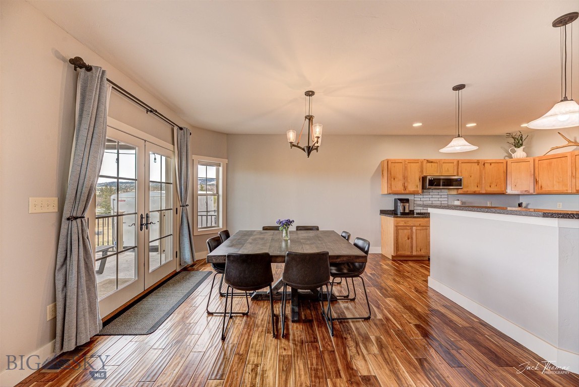 Helena, Montana 59635, United States, 6 Bedrooms Bedrooms, ,4 BathroomsBathrooms,Residential,Active,133808