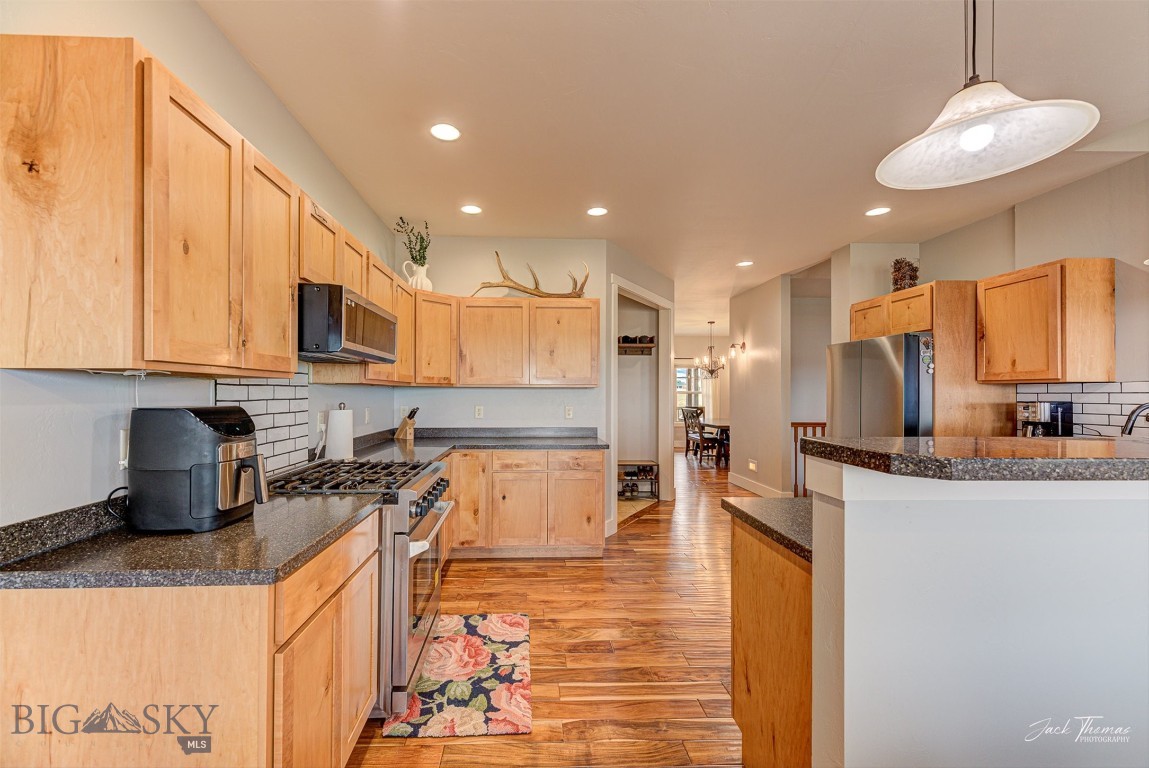 Helena, Montana 59635, United States, 6 Bedrooms Bedrooms, ,4 BathroomsBathrooms,Residential,Active,133808