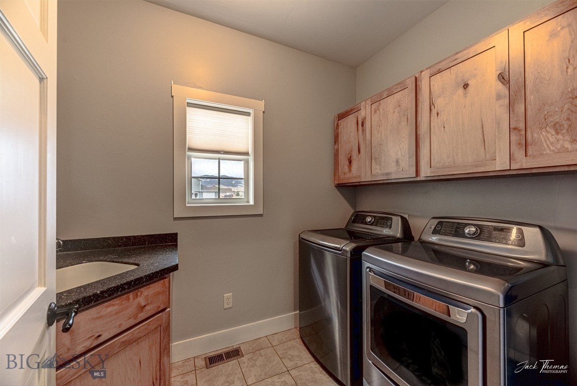 Helena, Montana 59635, United States, 6 Bedrooms Bedrooms, ,4 BathroomsBathrooms,Residential,Active,133808