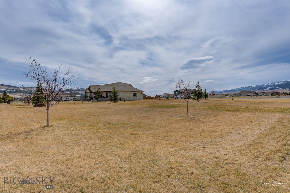 Helena, Montana 59635, United States, 6 Bedrooms Bedrooms, ,4 BathroomsBathrooms,Residential,Active,133808