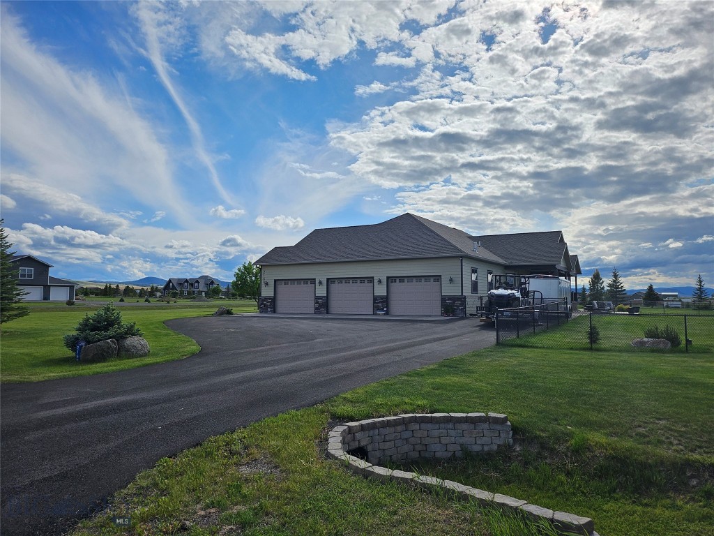 Helena, Montana 59635, United States, 6 Bedrooms Bedrooms, ,4 BathroomsBathrooms,Residential,Active,133808