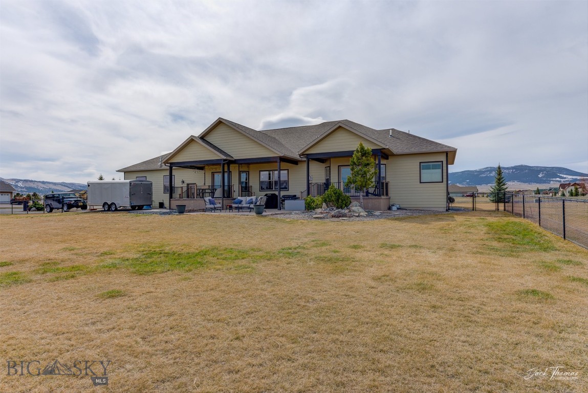 Helena, Montana 59635, United States, 6 Bedrooms Bedrooms, ,4 BathroomsBathrooms,Residential,Active,133808