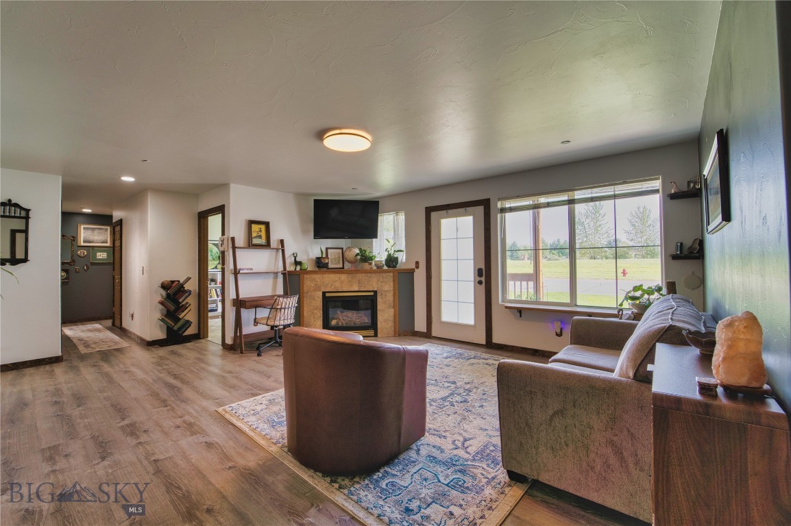 81 N Shore Drive 2
