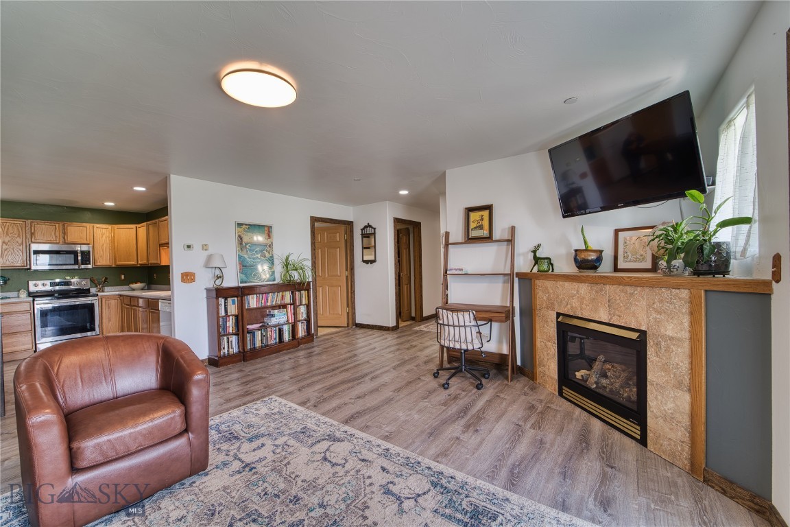 81 N Shore Drive 2