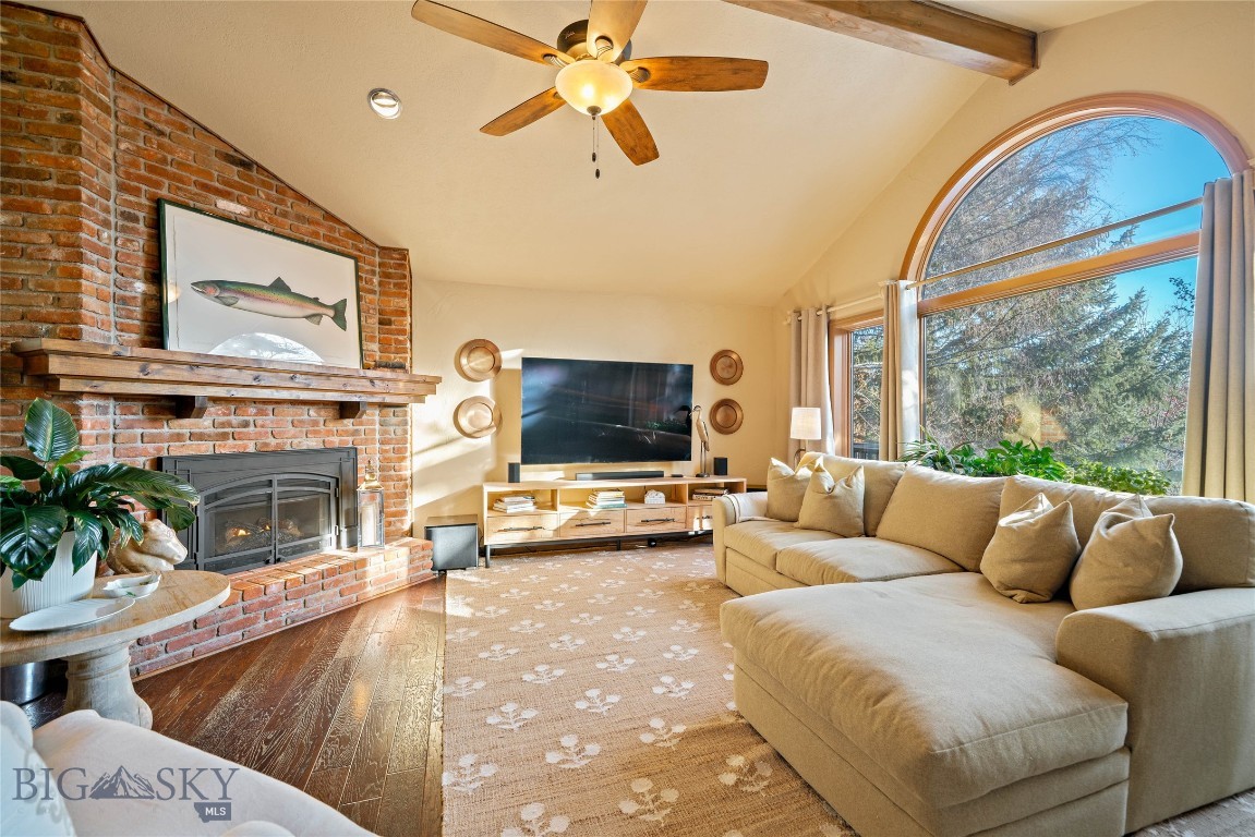 Highwood Est condo - Residential