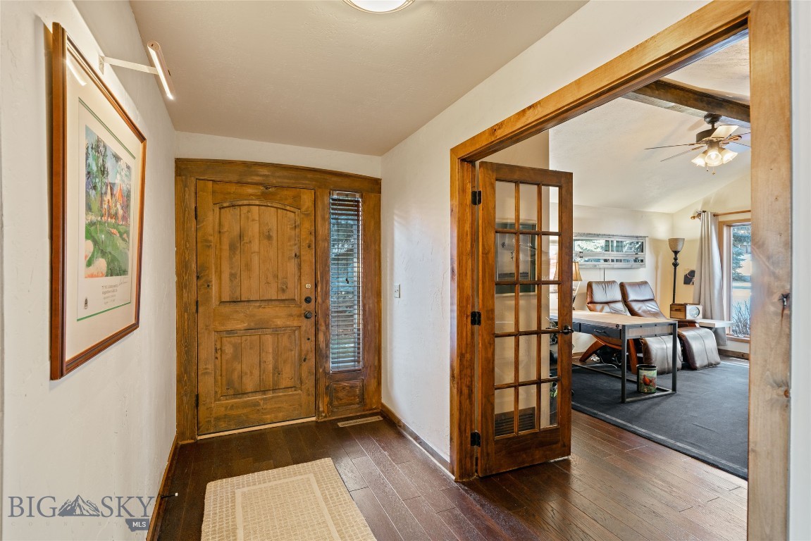 Highwood Est condo - Residential