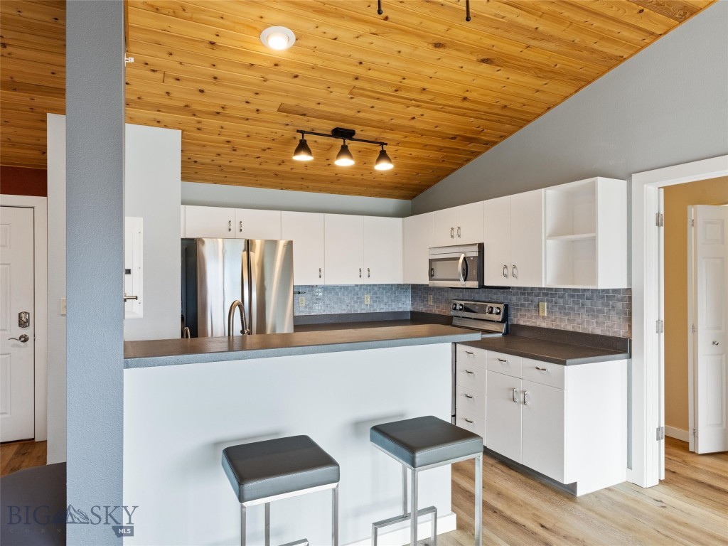 Big Sky, Montana 59716, United States, 2 Bedrooms Bedrooms, ,2 BathroomsBathrooms,Residential,Contingent,54573