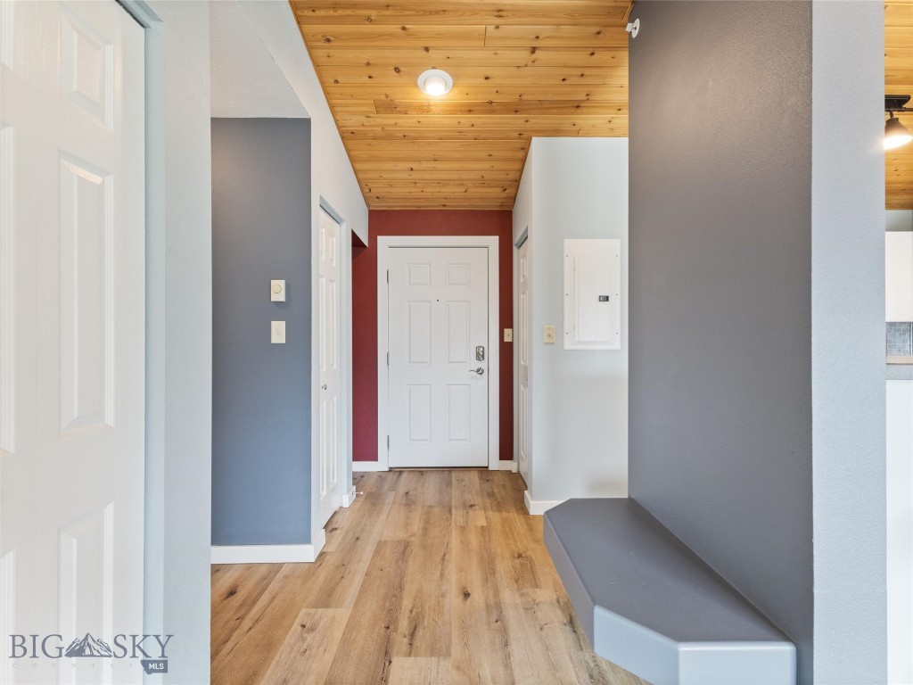 Big Sky, Montana 59716, United States, 2 Bedrooms Bedrooms, ,2 BathroomsBathrooms,Residential,Contingent,54573