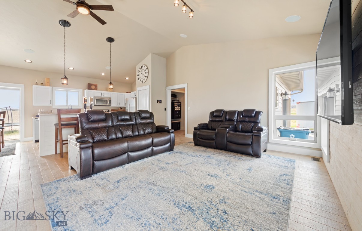 Wheatland Meadows - Residential