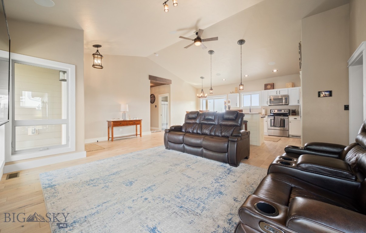 Wheatland Meadows - Residential