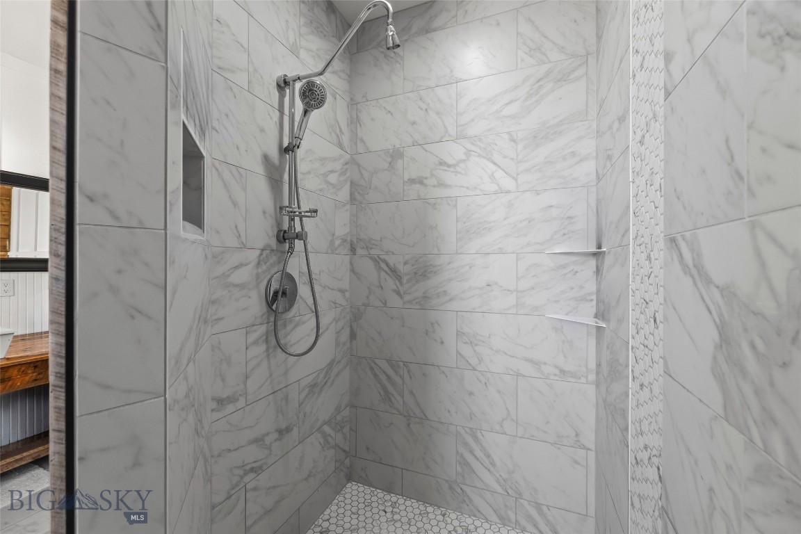 Shining Mountain Unit I - Residential