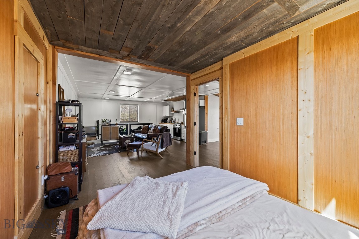 Shining Mountain Unit I - Residential