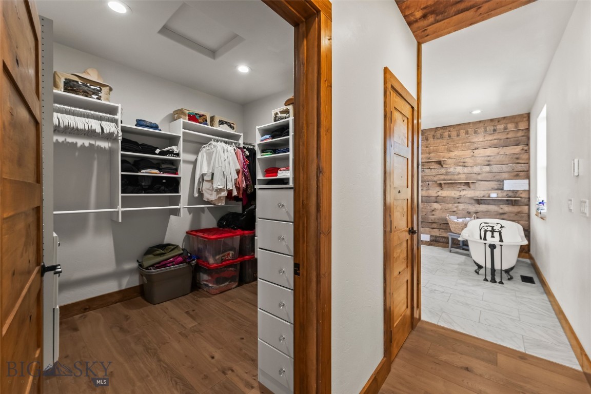 Shining Mountain Unit I - Residential