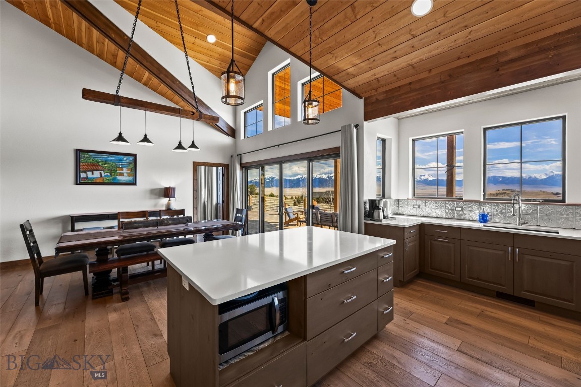 Shining Mountain Unit I - Residential