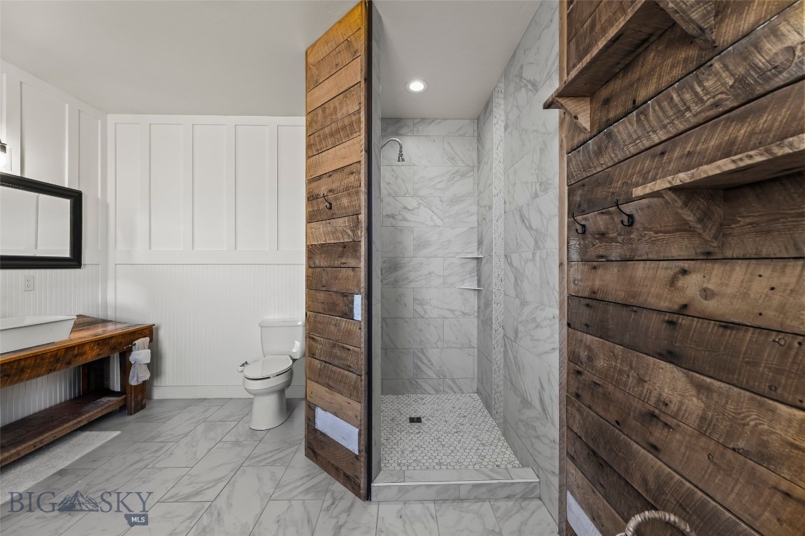 Shining Mountain Unit I - Residential