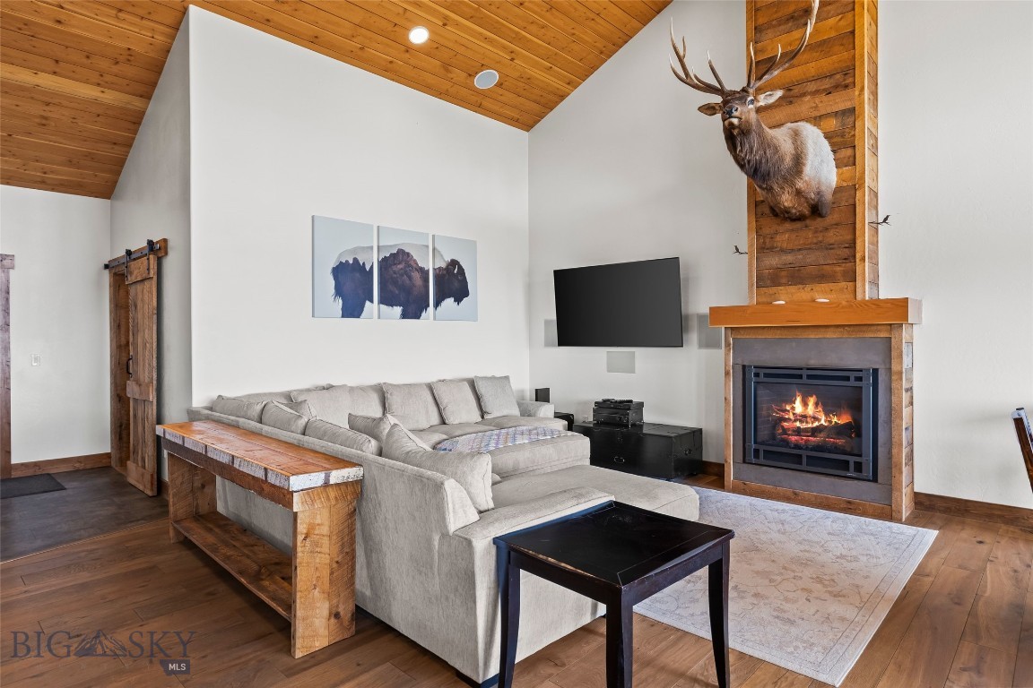 Shining Mountain Unit I - Residential