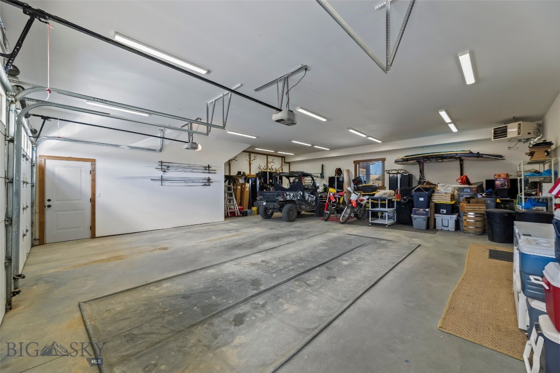 Shining Mountain Unit I - Residential