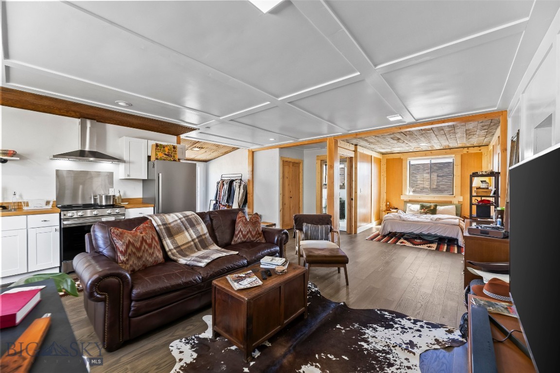 Shining Mountain Unit I - Residential