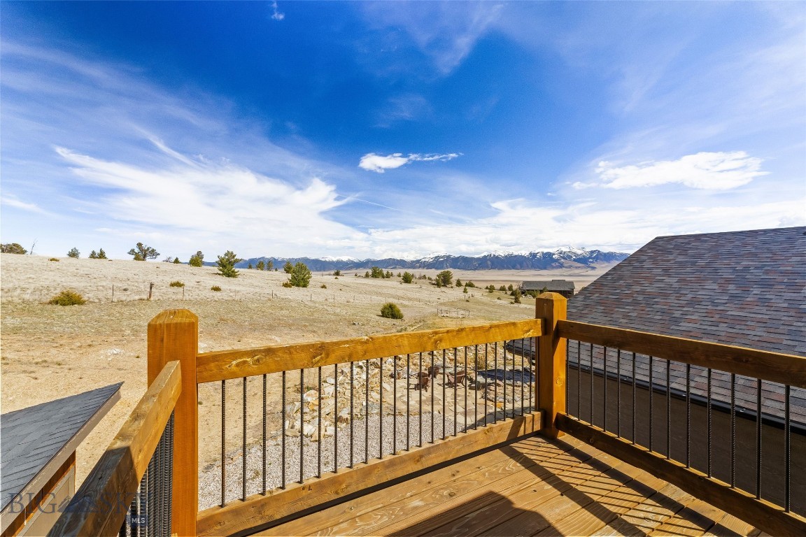 Shining Mountain Unit I - Residential