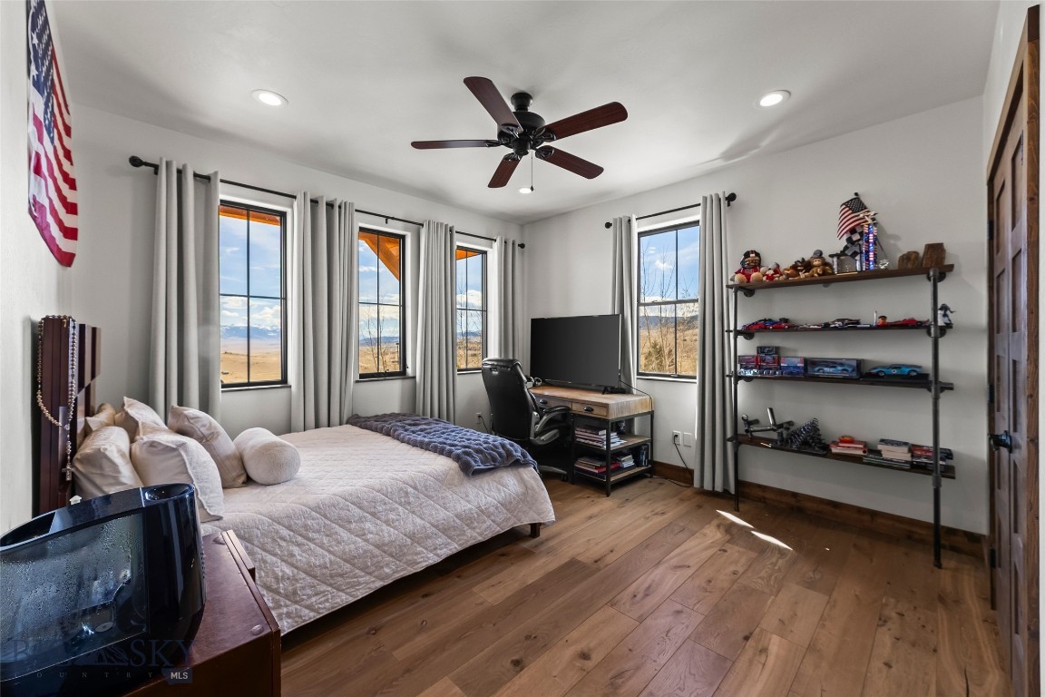 Shining Mountain Unit I - Residential