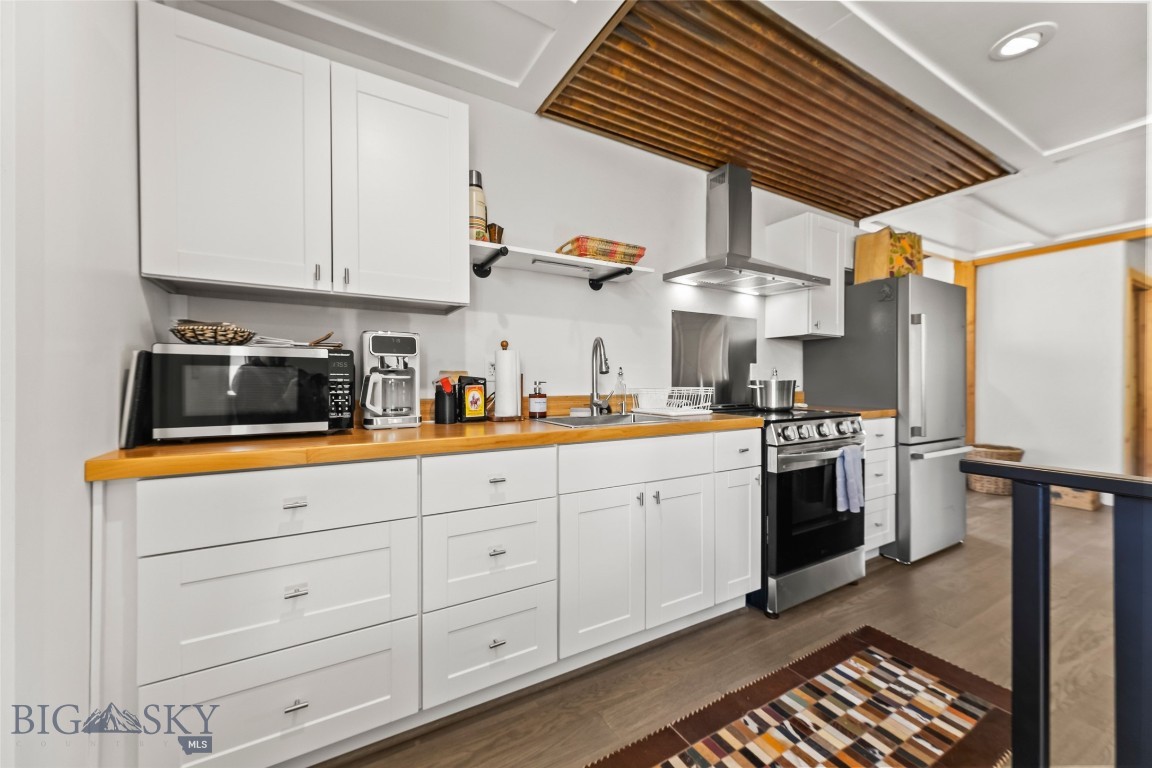 Shining Mountain Unit I - Residential