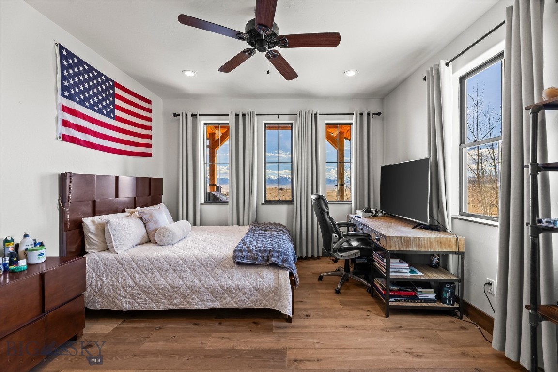 Shining Mountain Unit I - Residential