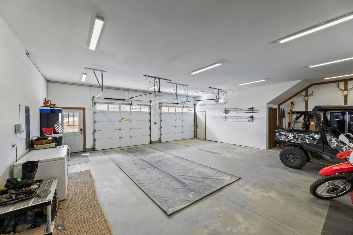 Shining Mountain Unit I - Residential