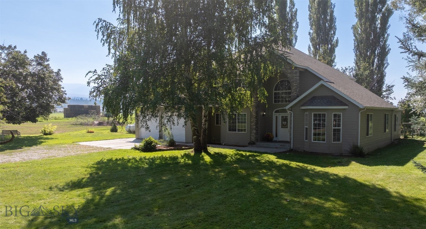 425 Willoughby Lane