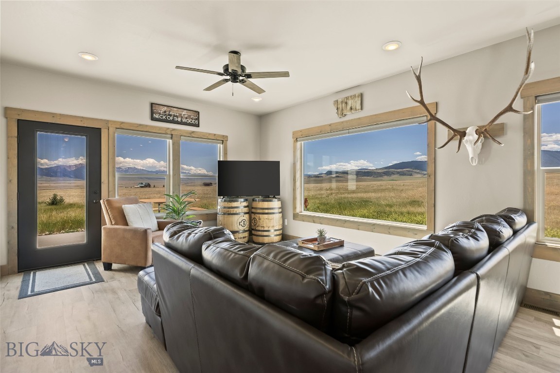 Shining Mountain Unit I - Residential