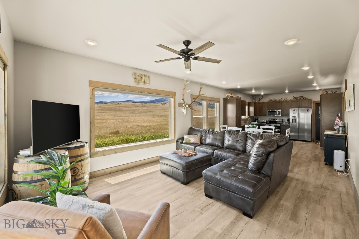 Shining Mountain Unit I - Residential