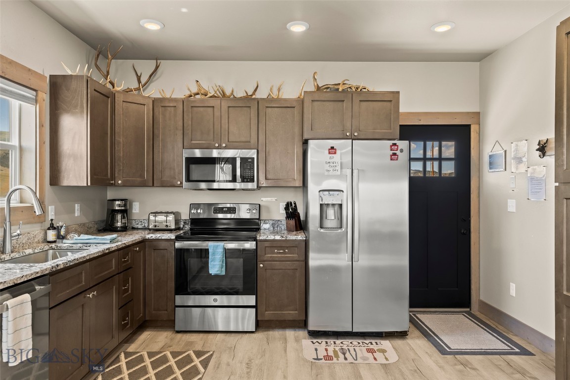 Shining Mountain Unit I - Residential