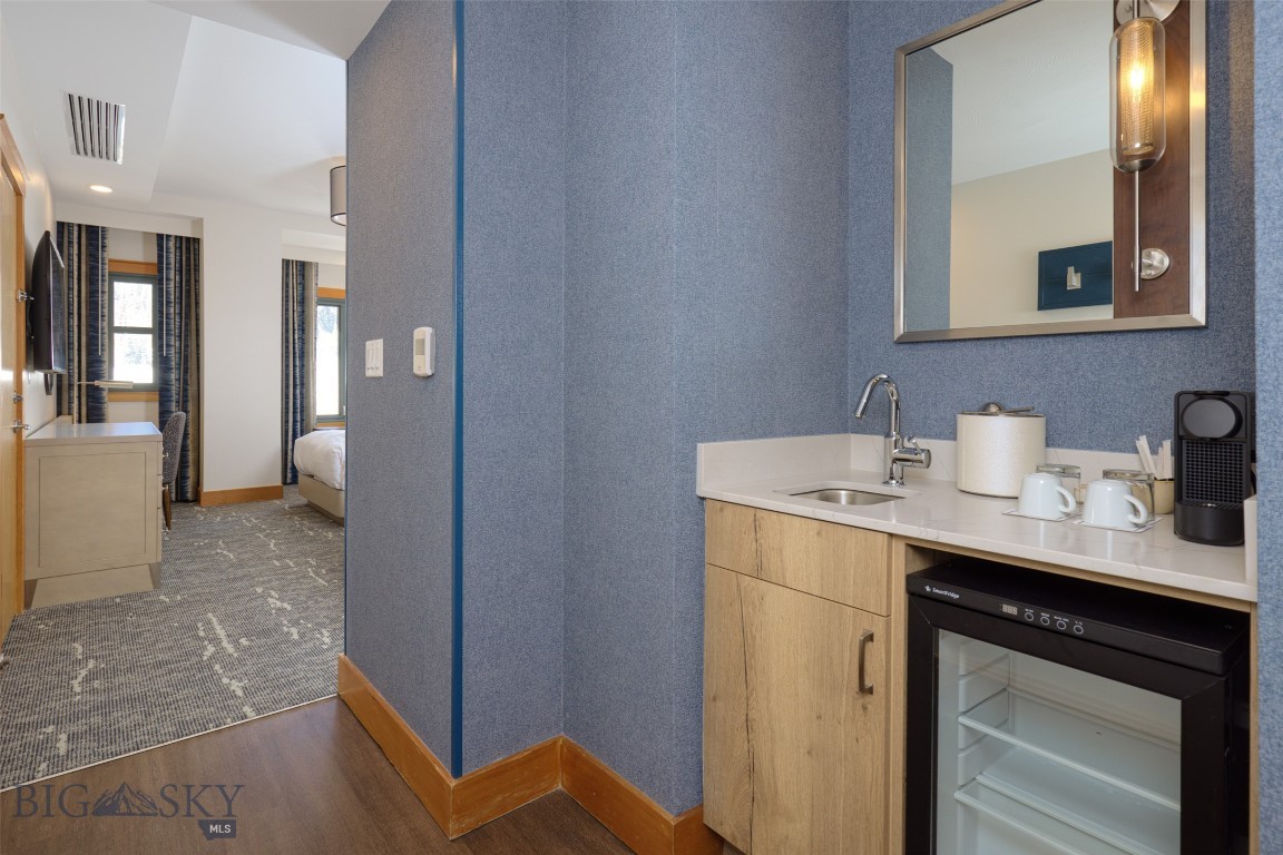 Summit Hotel Condo - Residential