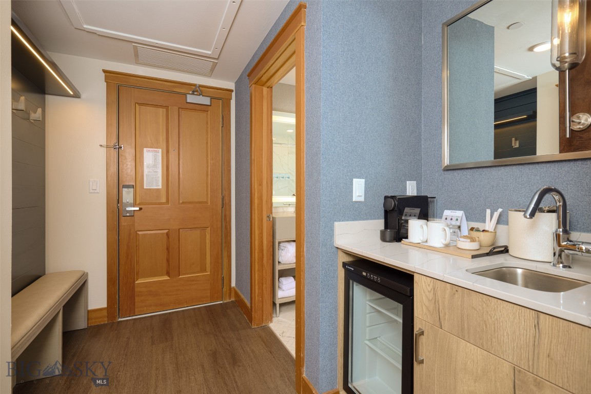 Summit Hotel Condo - Residential