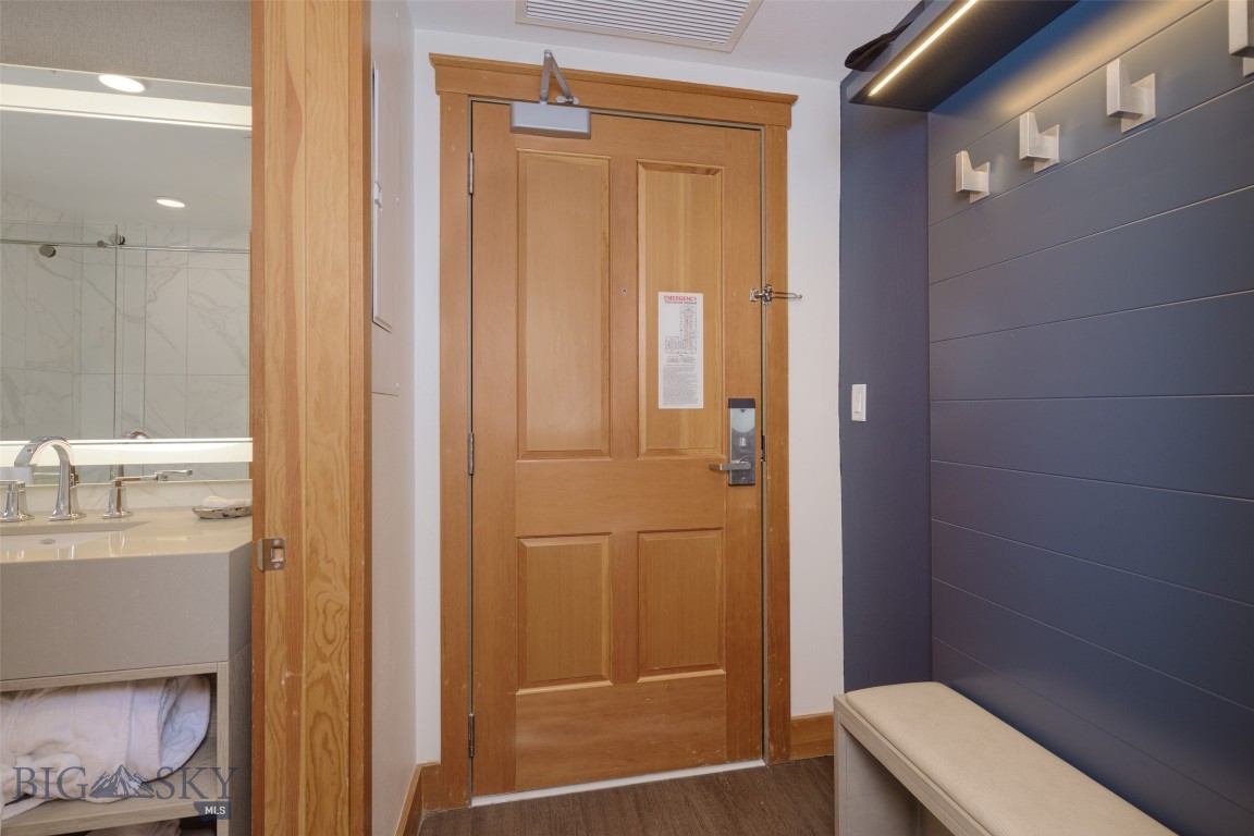 Summit Hotel Condo - Residential