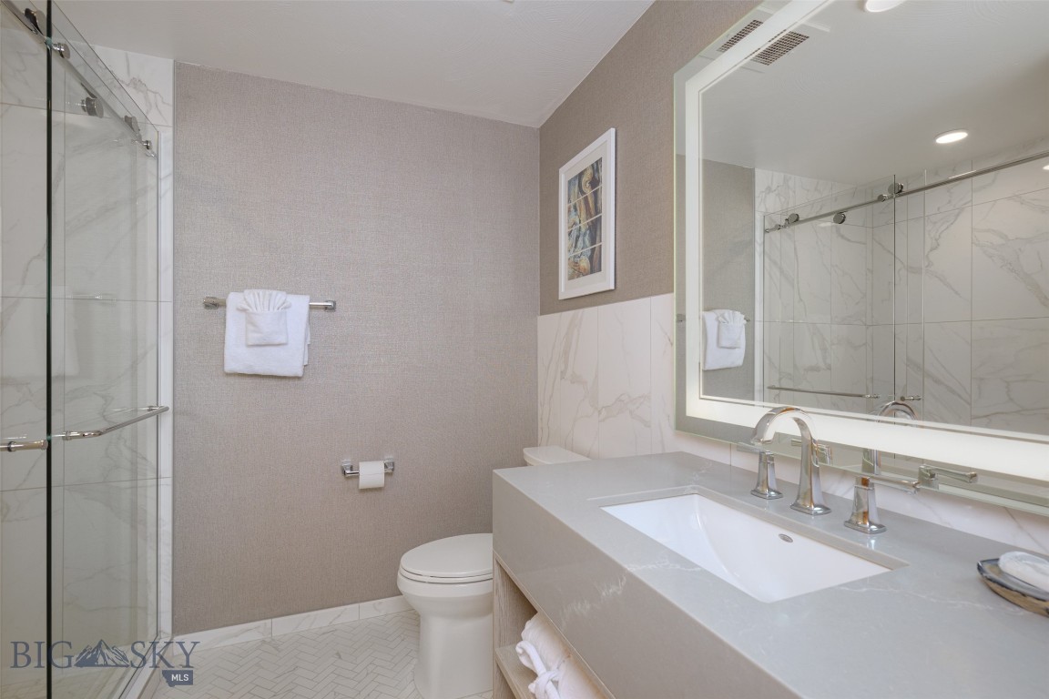 Summit Hotel Condo - Residential