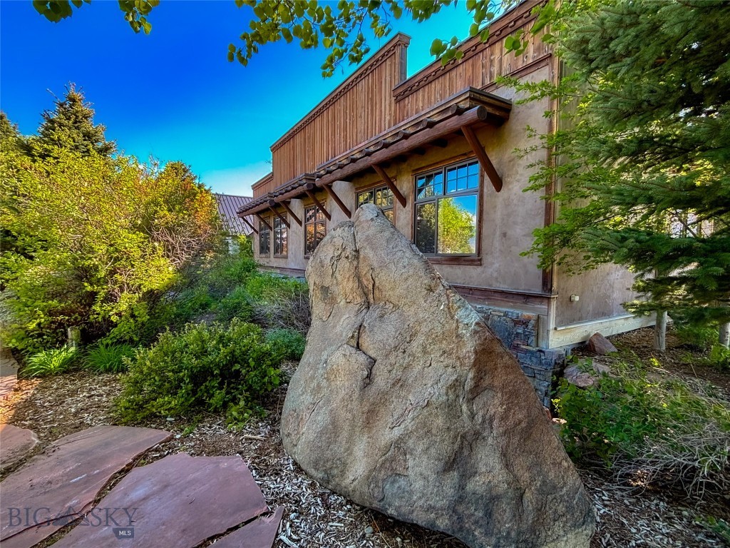 2 Hot Springs Loop Road