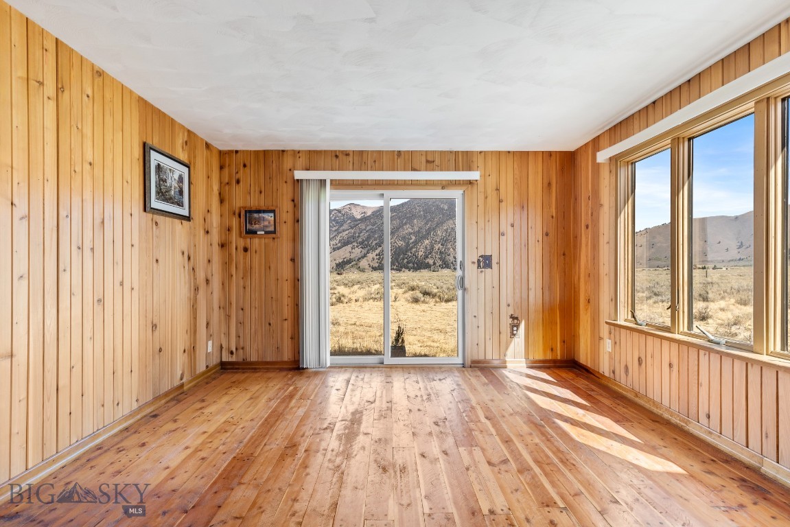 Sportsmans Paradise - Residential