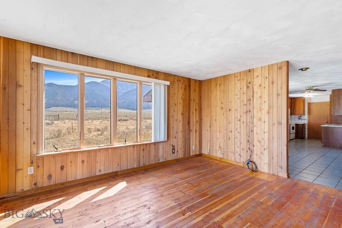 Sportsmans Paradise - Residential