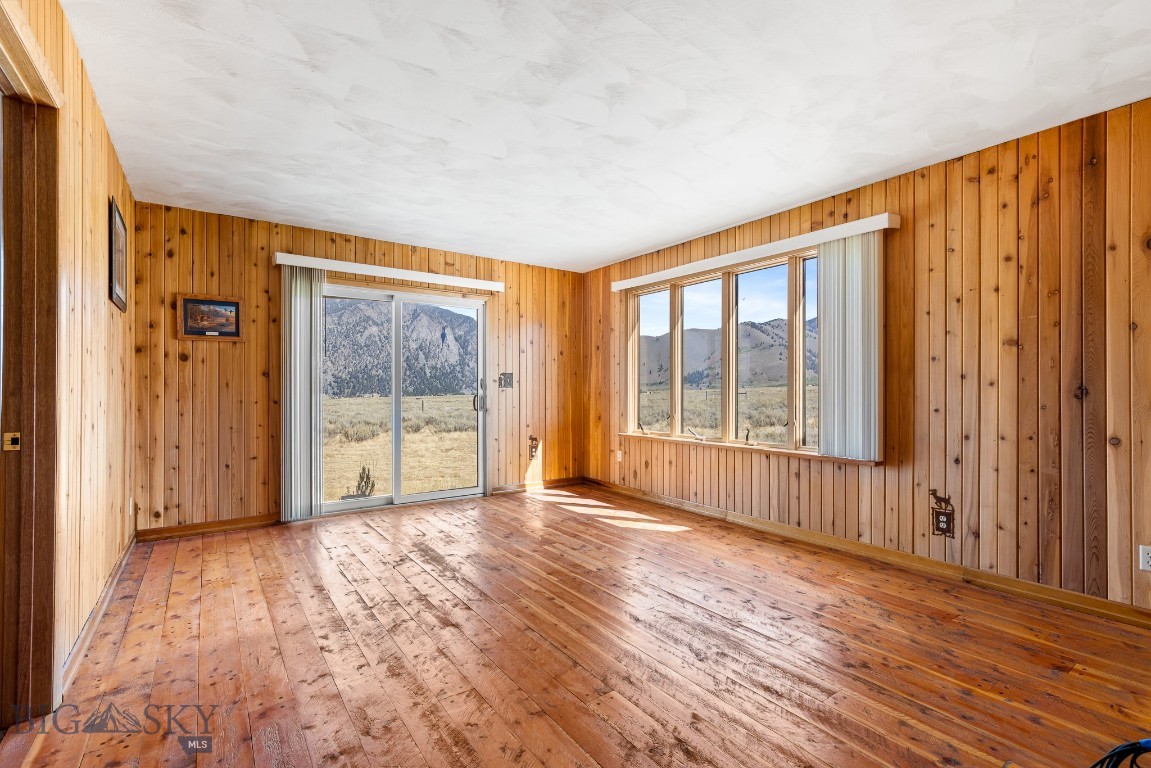 Sportsmans Paradise - Residential