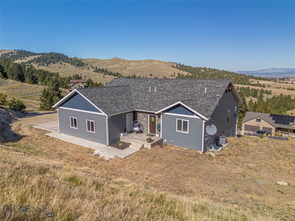 10 Ridgeview Drive