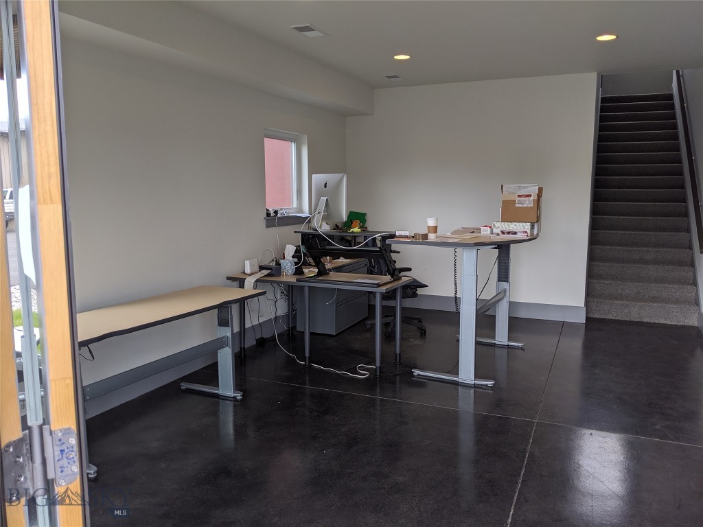 Countryside Estates - Commercial Lease