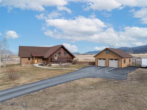 Photo of 220 Cayuse Trail, Bozeman, MT 59718 (MLS # 409131)