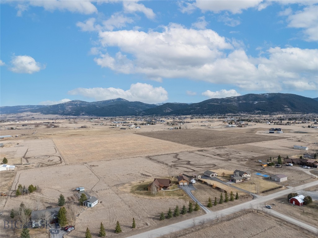 Cayuse Trail - Residential