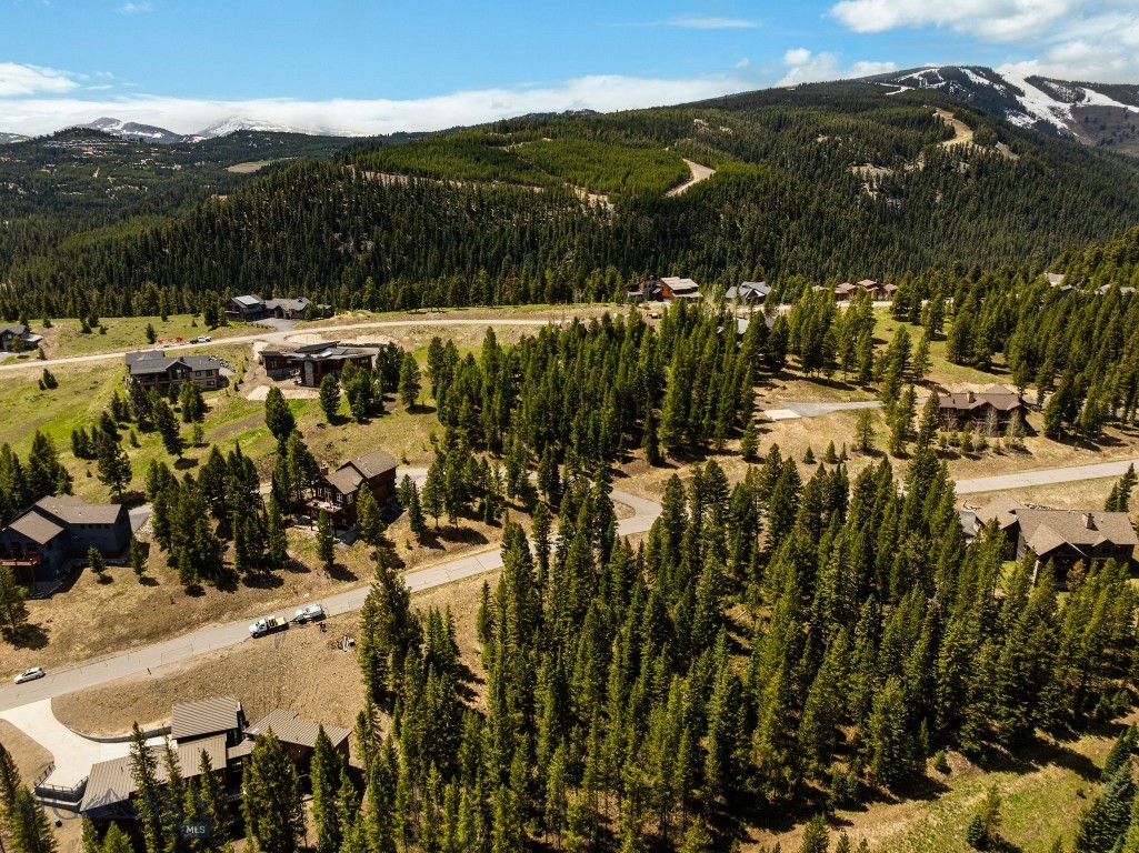 Antler Ridge - Land