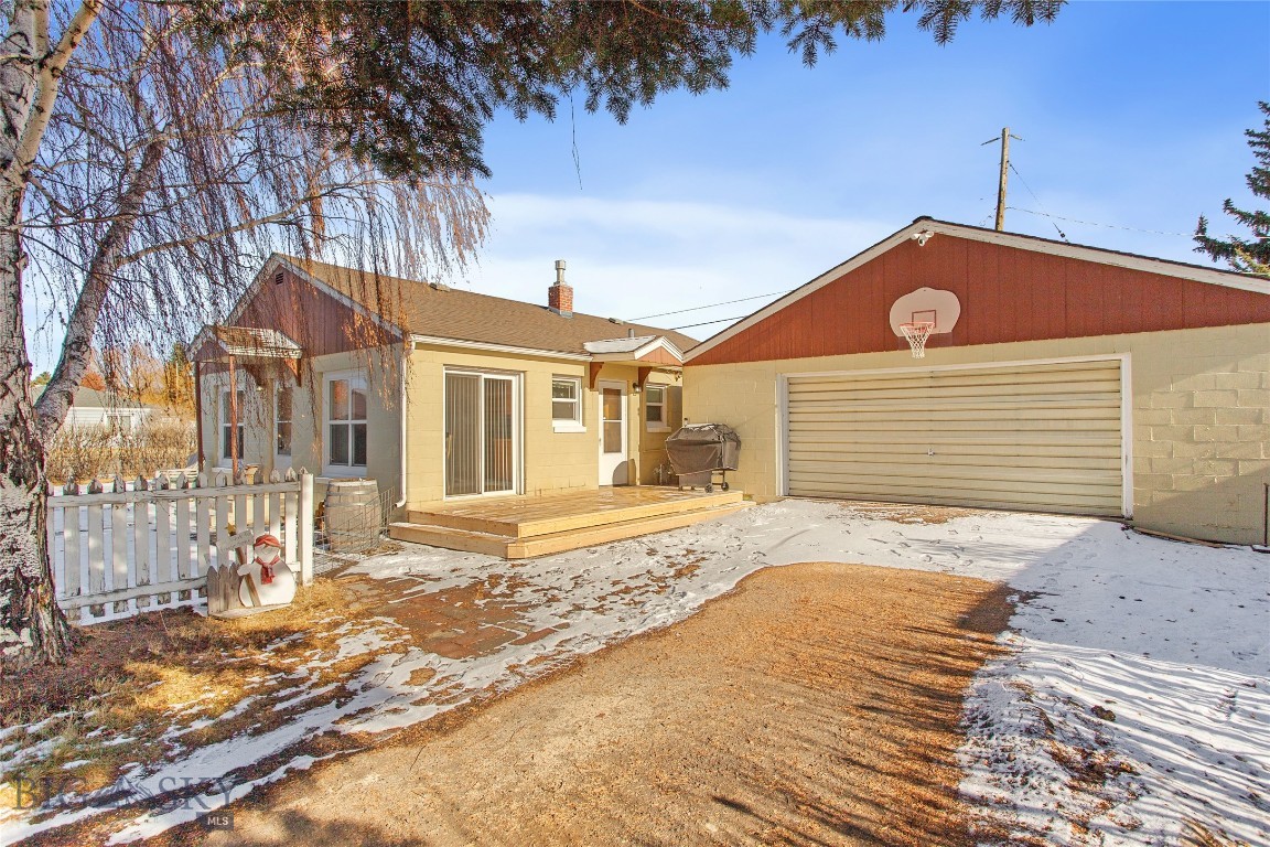 Butte, Montana 59701, United States, 3 Bedrooms Bedrooms, ,1 BathroomBathrooms,Residential,Contingent,30977