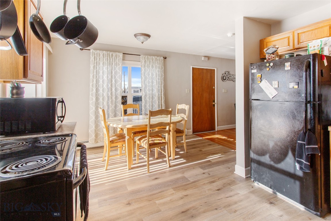 Butte, Montana 59701, United States, 3 Bedrooms Bedrooms, ,1 BathroomBathrooms,Residential,Contingent,30977