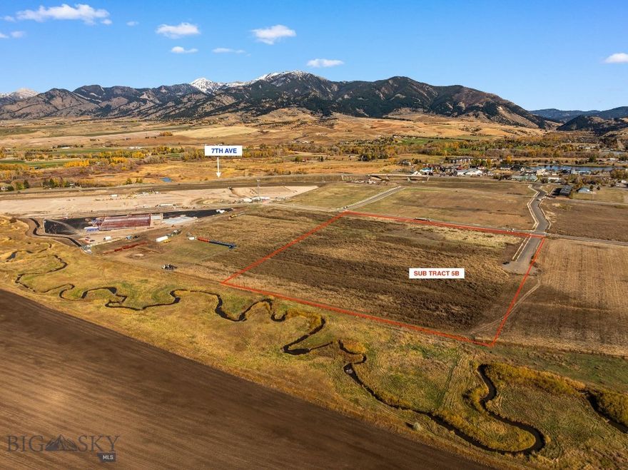 Class A industrial build-to-suit opportunities available for manufacturing, production, distribution, office, and warehousing users. The North Loop Subdivision is centrally located in Bozeman between North 19th Avenue and North 7th Avenue, offering convenient access to I-90, Bozeman Yellowstone International Airport, and nearby amenities. Flexible building sizes from 25,000 to 200,000 SF accommodate a wide range of industrial needs. Large-scale industrial lease opportunities of this caliber are exceptionally rare in the Bozeman market.