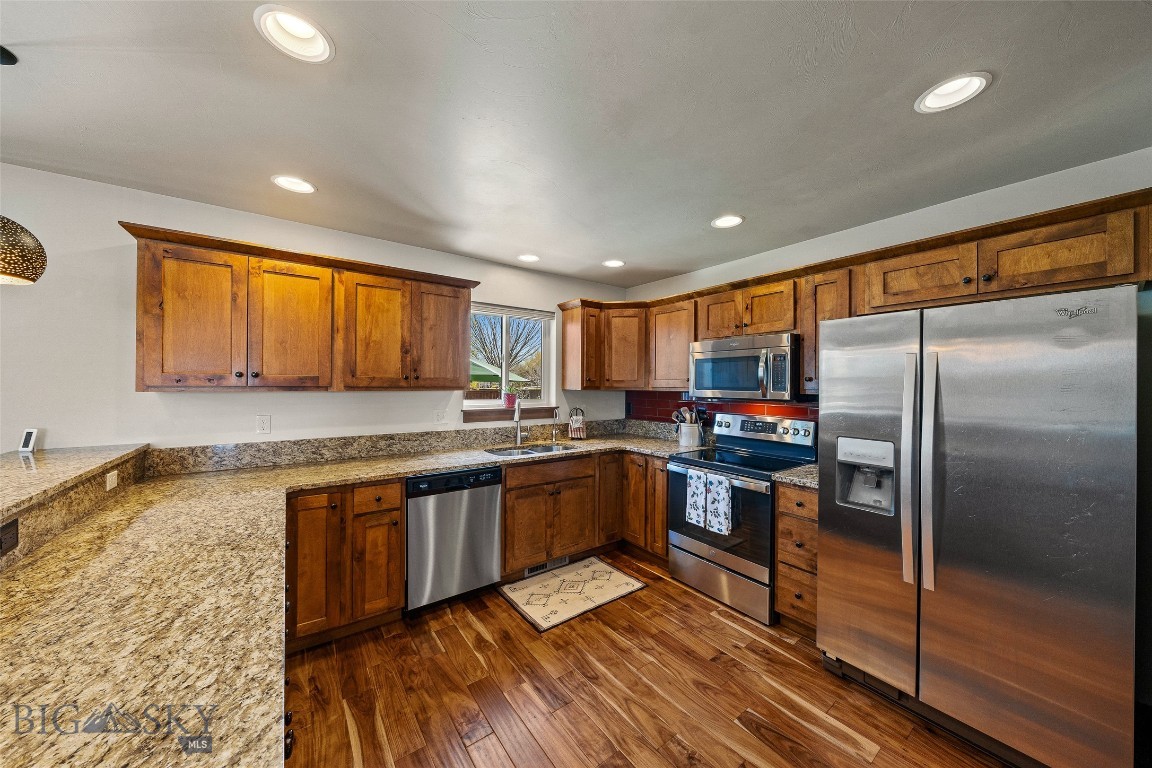 Falcon Hollow - Residential
