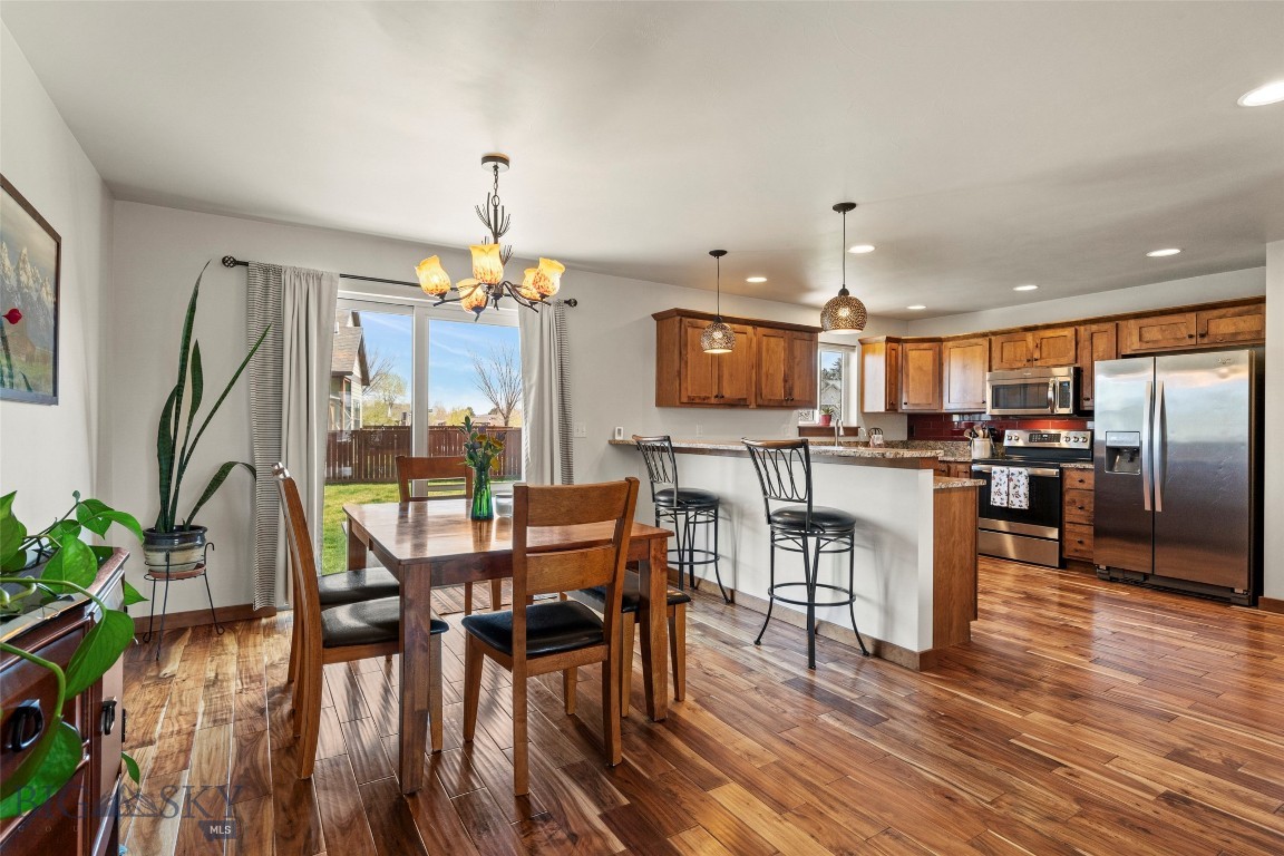 Falcon Hollow - Residential